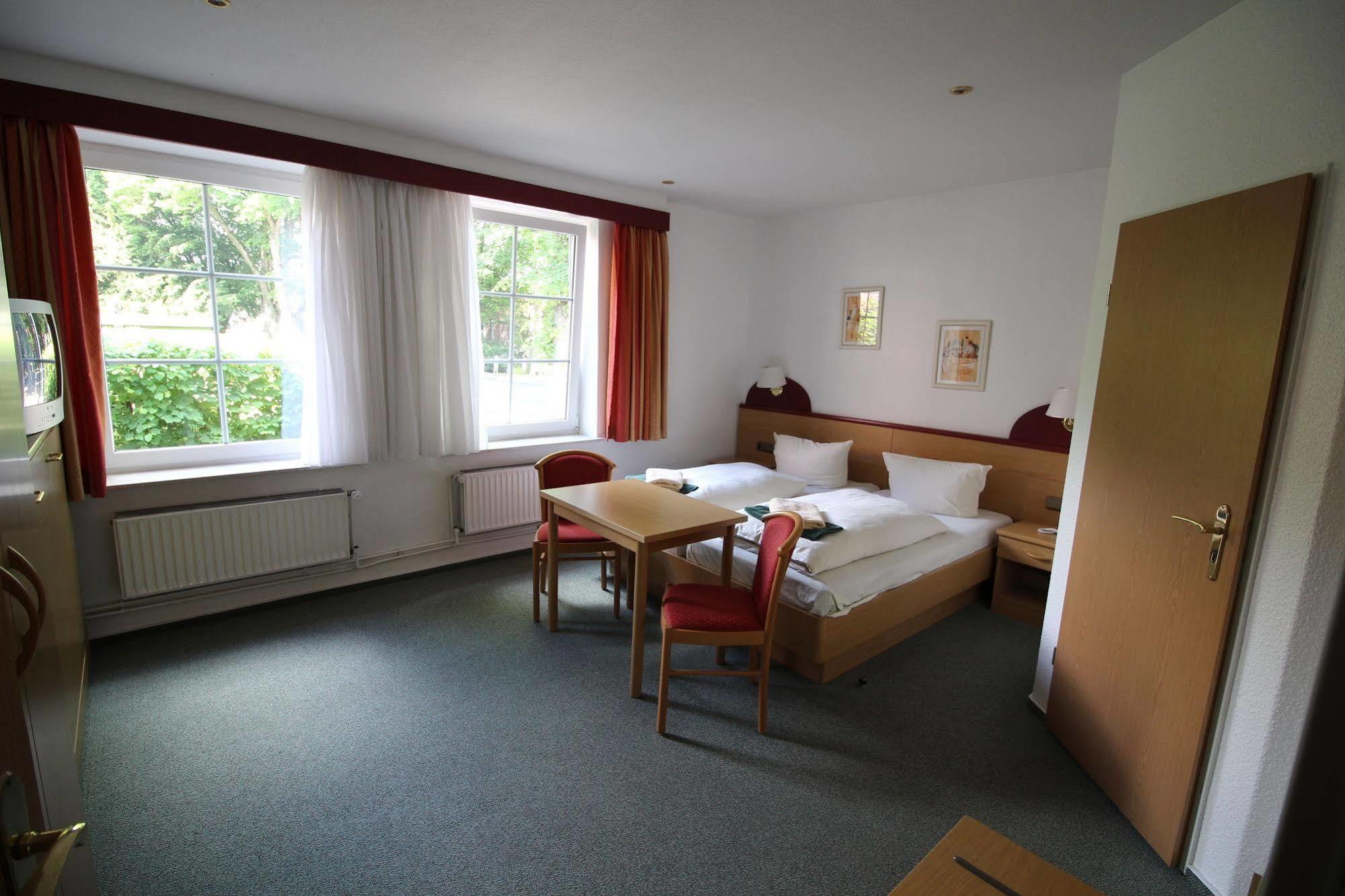 Hotel Carstens Bordesholm Dış mekan fotoğraf