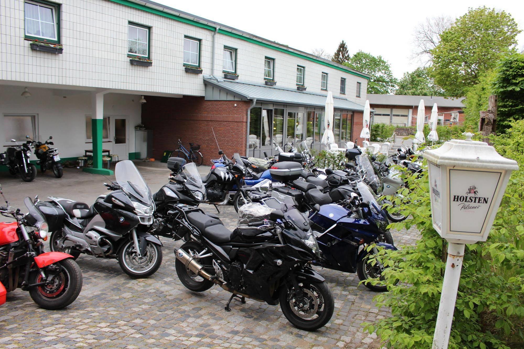 Hotel Carstens Bordesholm Dış mekan fotoğraf